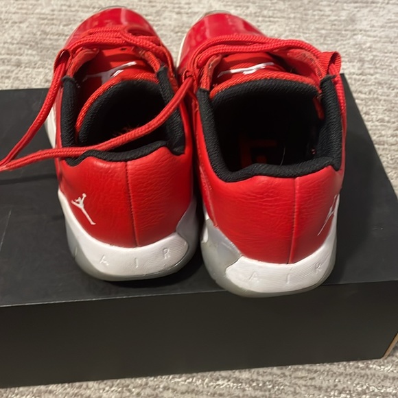 Jordan 11 low youth 5/womens 6.5 - Picture 3 of 4